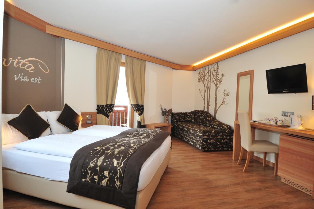Hotel Bondi Лівіньо Екстер'єр фото